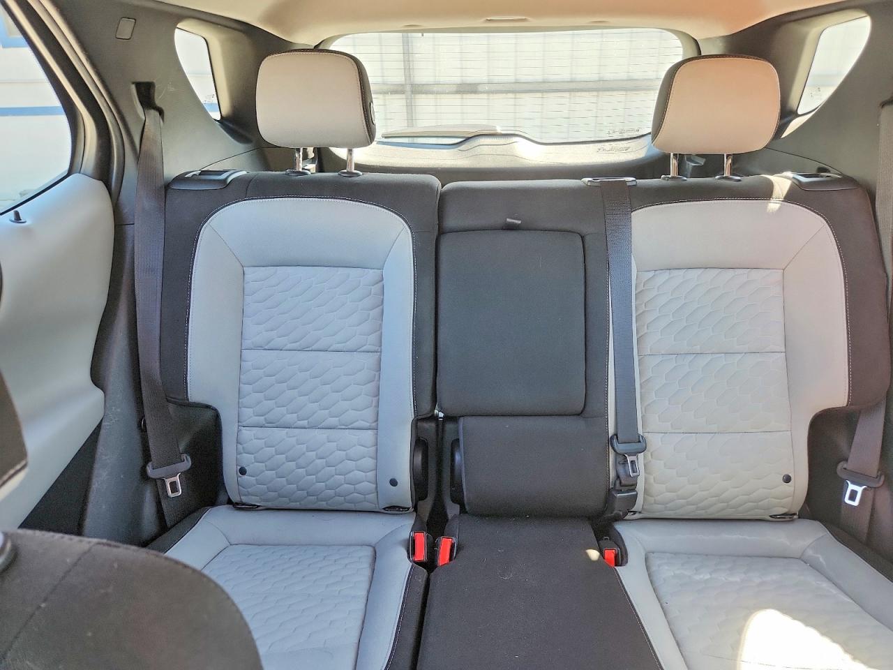 2019 Chev Equinox VIN 3GNAXSEV1KS516418 photo 10