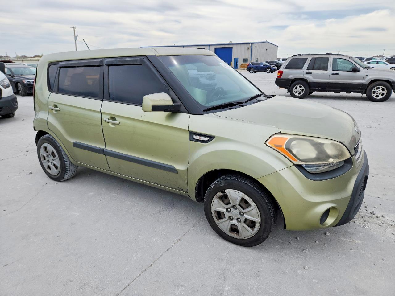 2012 Kia Soul base VIN KNDJT2A55C7447971 photo 4