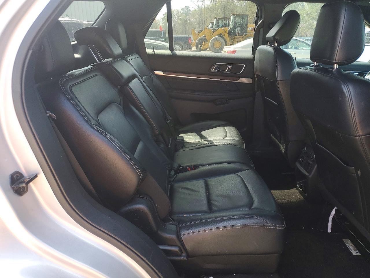 2019 Ford Explorer l VIN 1FM5K8F81KGB41743 photo 11