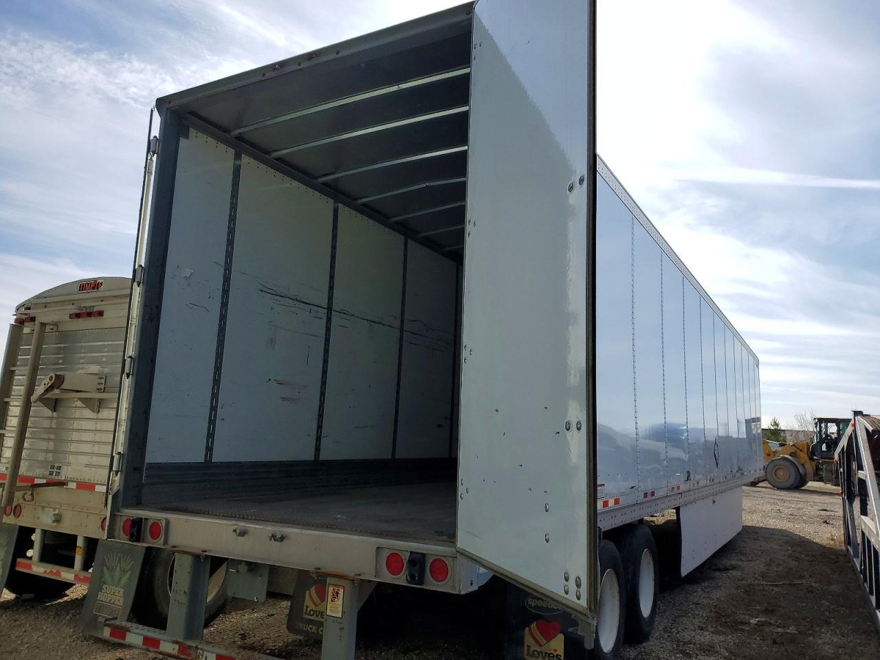2019 GREAT Trailers VIN 1GRAP0626KT127870 photo 5
