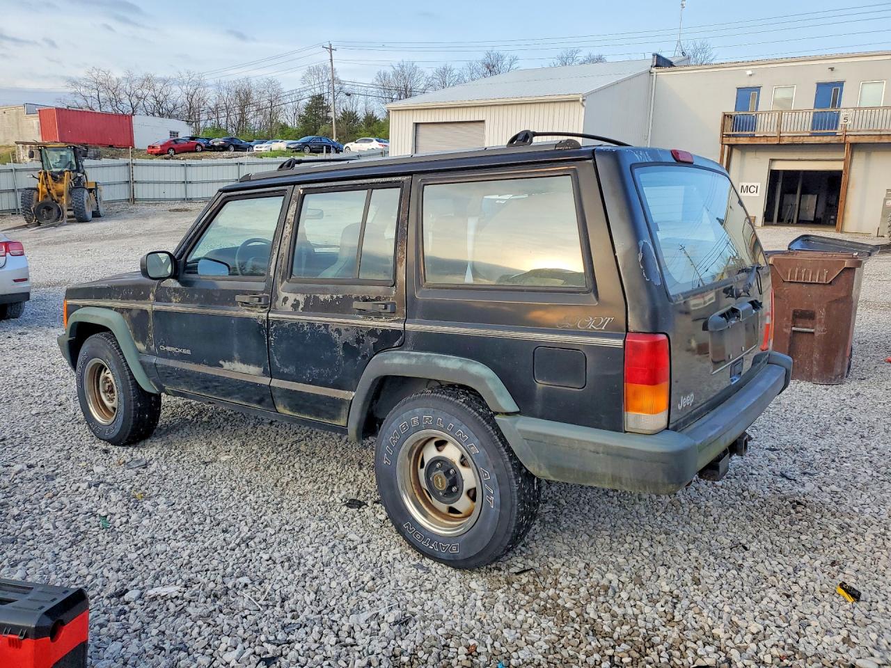 1998 JEEP Cherokee VIN 1J4FT28S2WL163768 photo 2