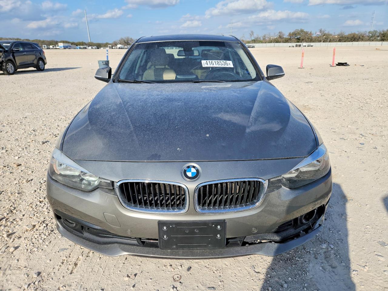 2017 BMW 3 series VIN WBA8E1G57HNU14917 photo 5