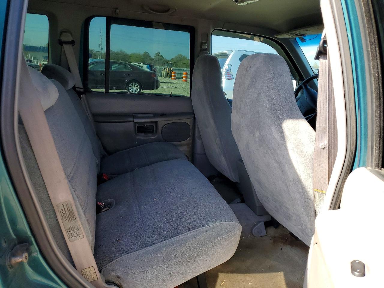 1998 Ford Explorer VIN 1FMZU32X7WZC14586 photo 10