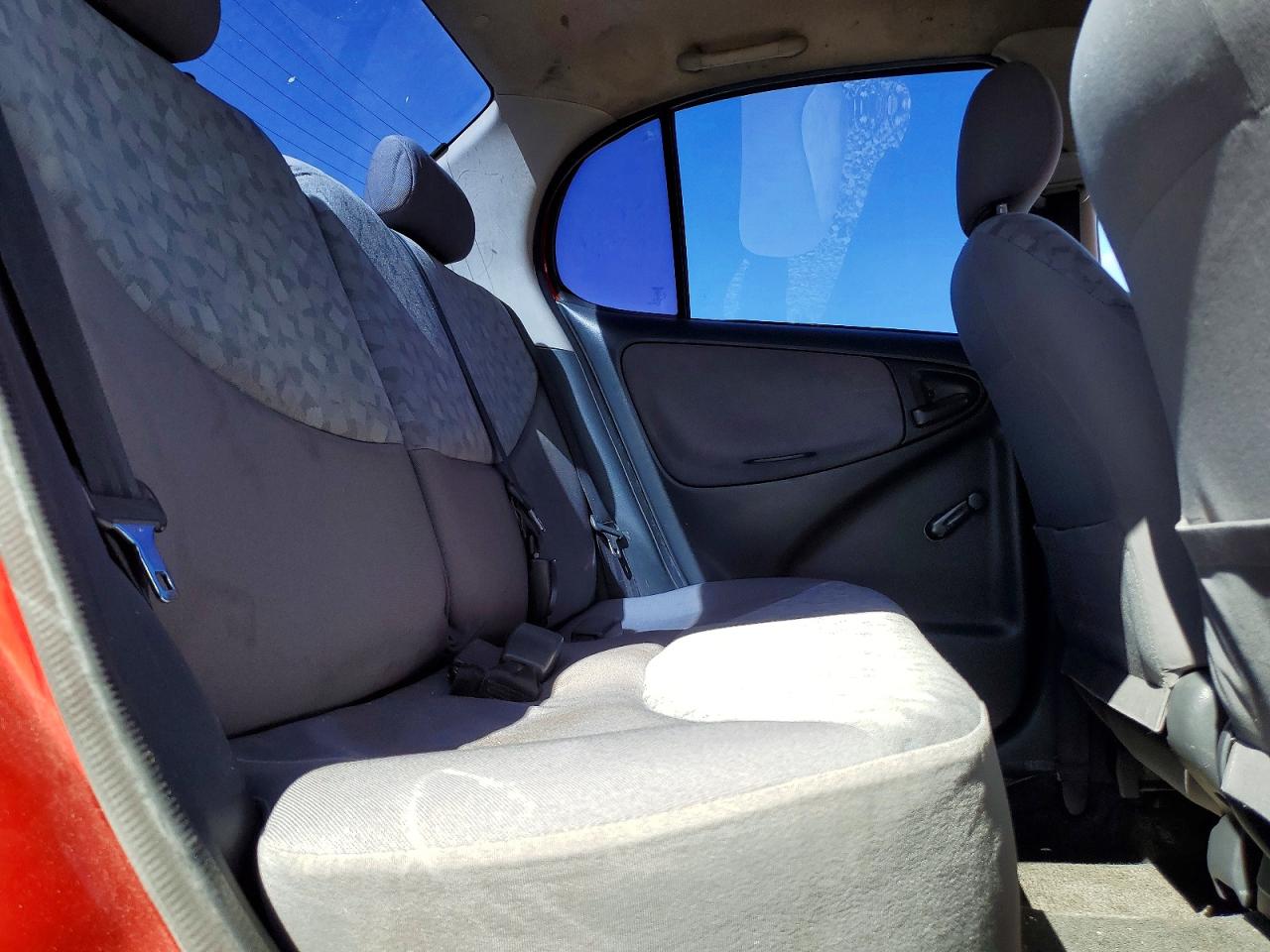 2000 Toyota Echo base VIN JTDBT123XY0078133 photo 10