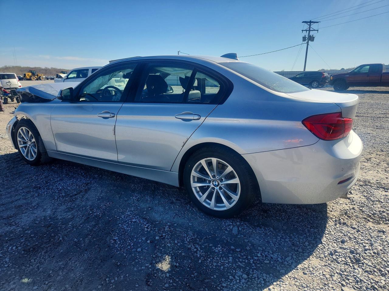 2018 BMW 3 series VIN WBA8A9C59JAH13924 photo 2
