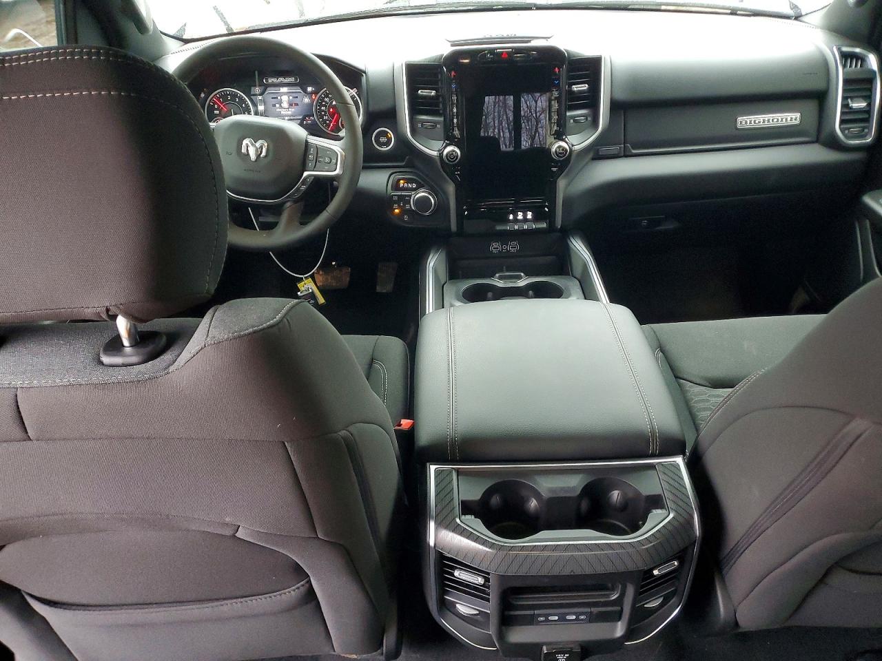 2026 RAM 1500 VIN 1C6SRFFT8TN303285 photo 8