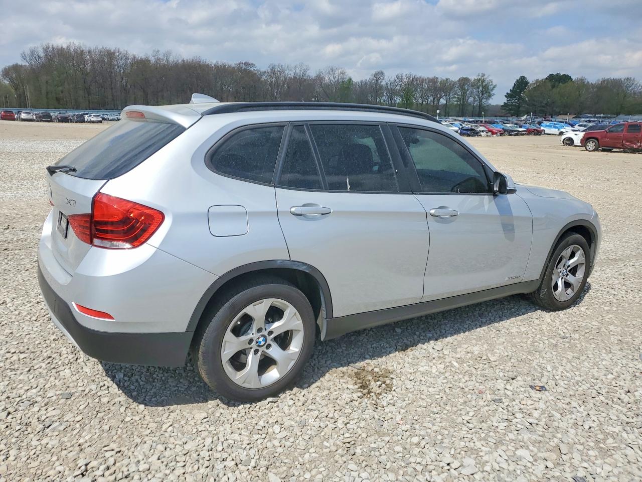 2013 BMW X1 VIN WBAVM1C58DVW45413 photo 3