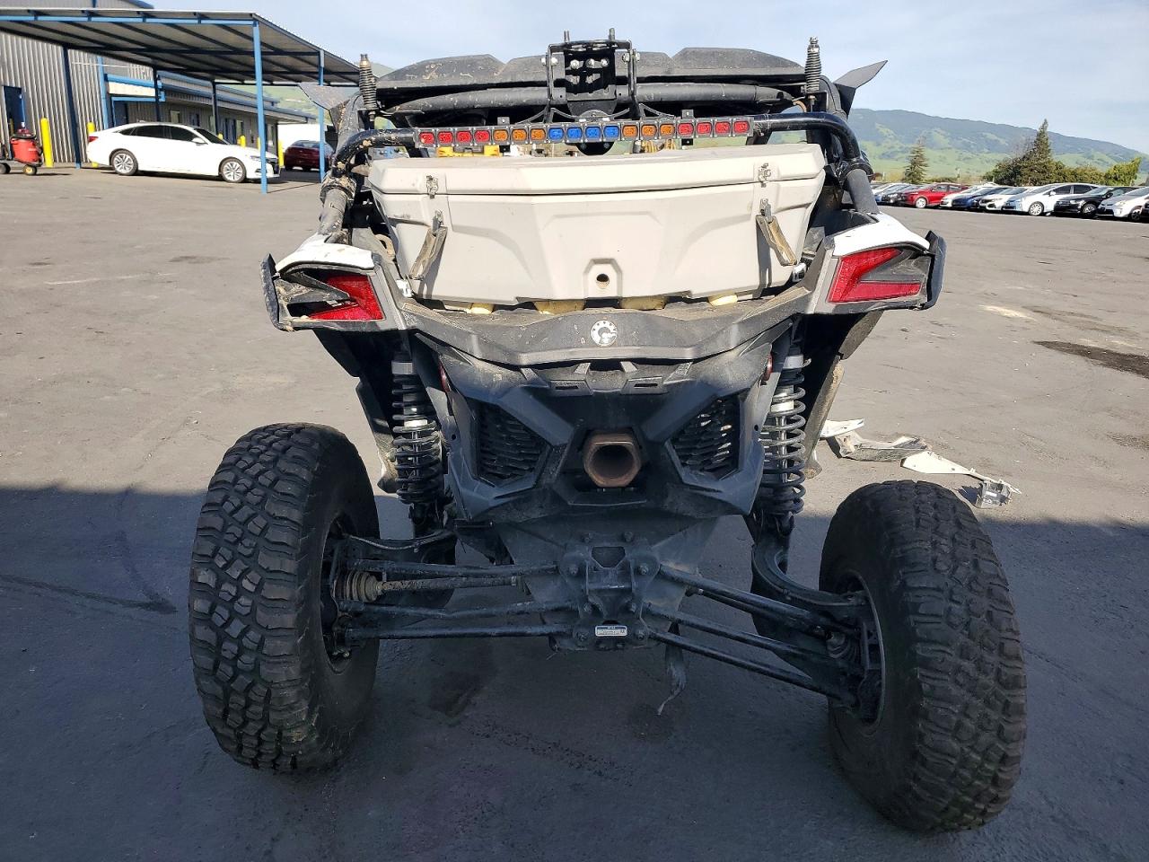 2023 Can-Am Sidebyside VIN 3JBVGAV27PE000163 photo 6