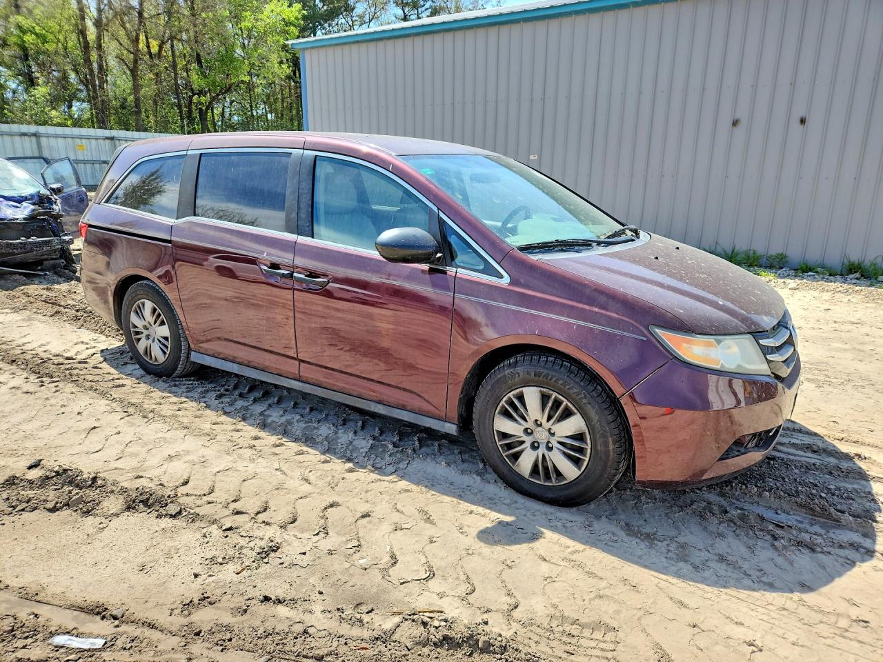 2014 Honda Odyssey l VIN 5FNRL5H2XEB086024 photo 4