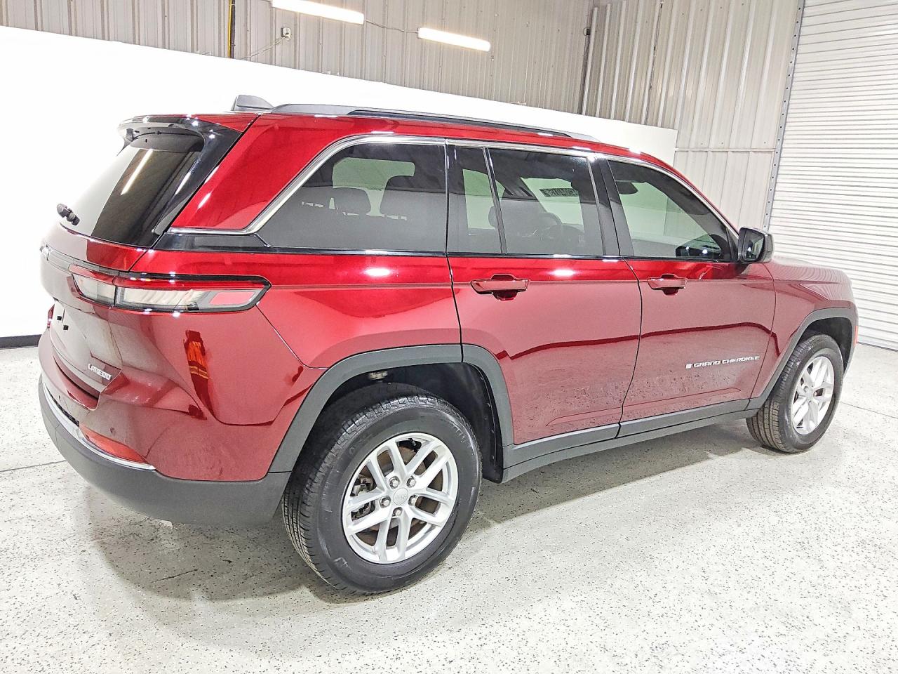 2025 Jeep Grand cher VIN 1C4RJHAG5SC298206 photo 3