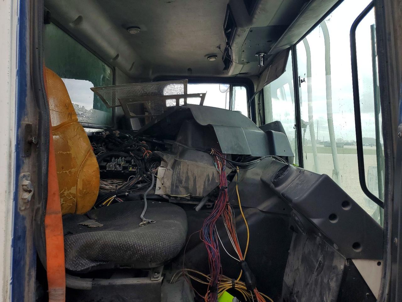 2011 MACK All other VIN 1M2AV04C0BM008536 photo 5