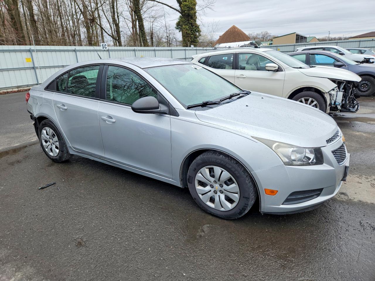 2013 Chevrolet Cruze VIN 1G1PA5SG5D7116934 photo 4