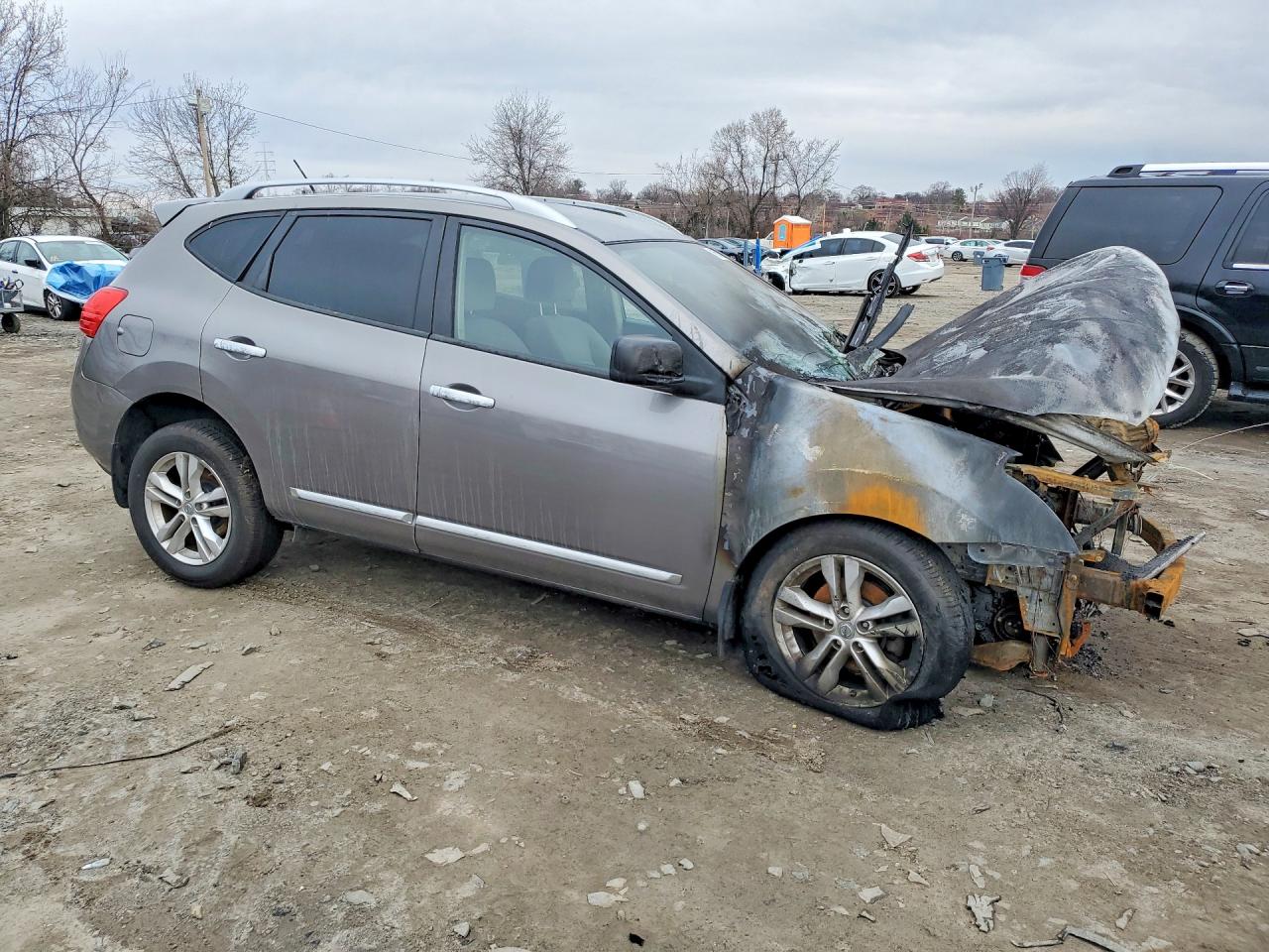 2015 Nissan Rogue VIN JN8AS5MV6FW762065 photo 4