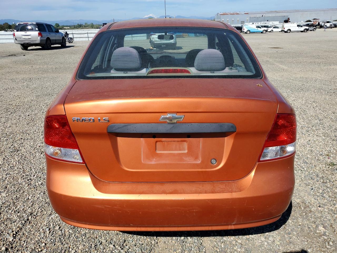 2005 Chevrolet Aveo VIN KL1TD52635B404879 photo 6