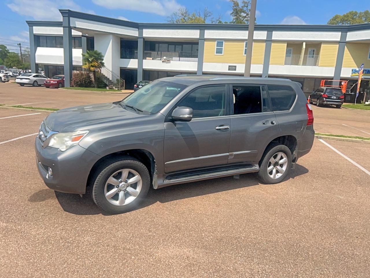 2012 Lexus Gx VIN JTJBM7FX5C5036586 photo 2