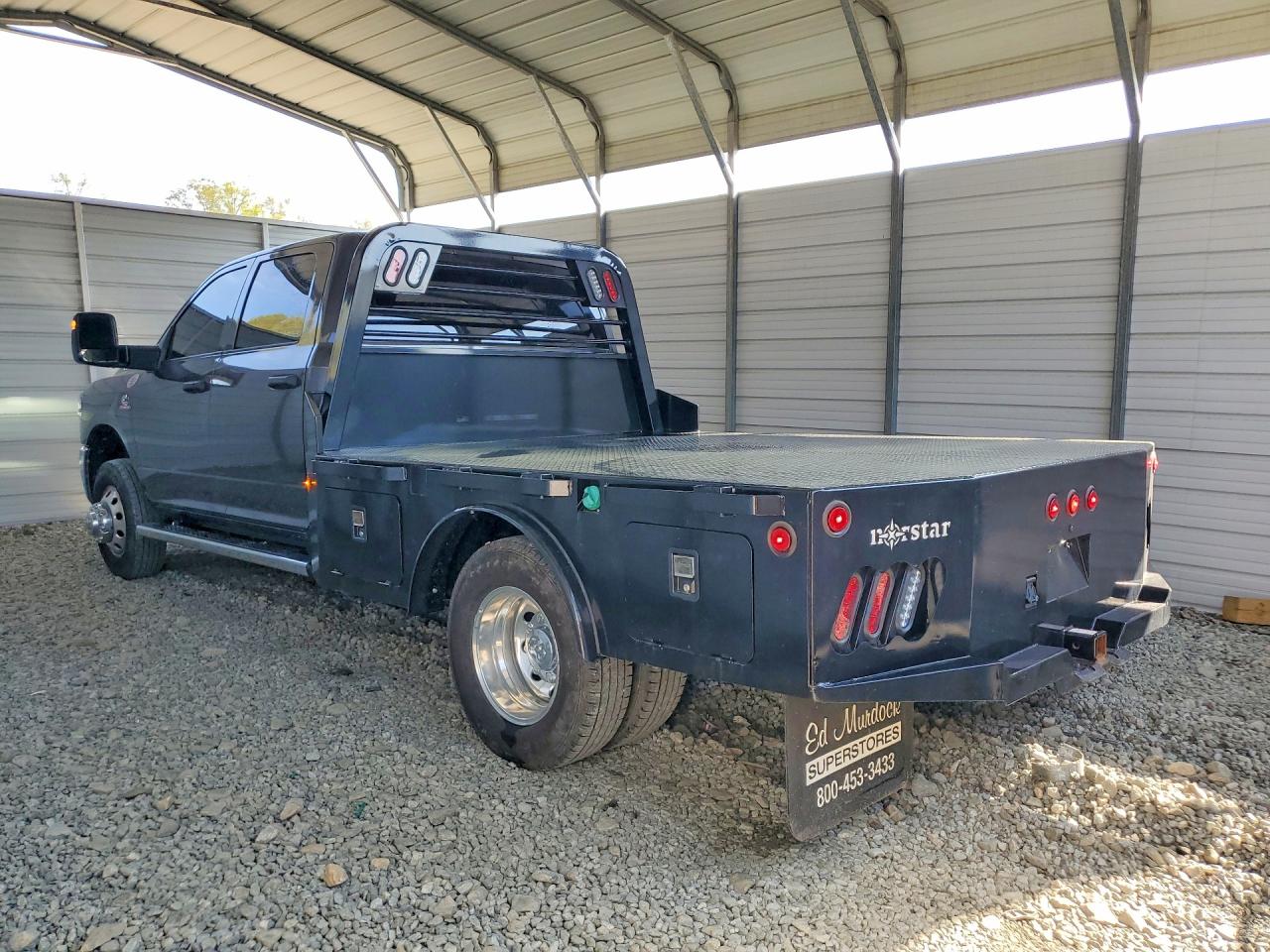 2025 Ram 3500 VIN 3C7WRTCL2SG517356 photo 2