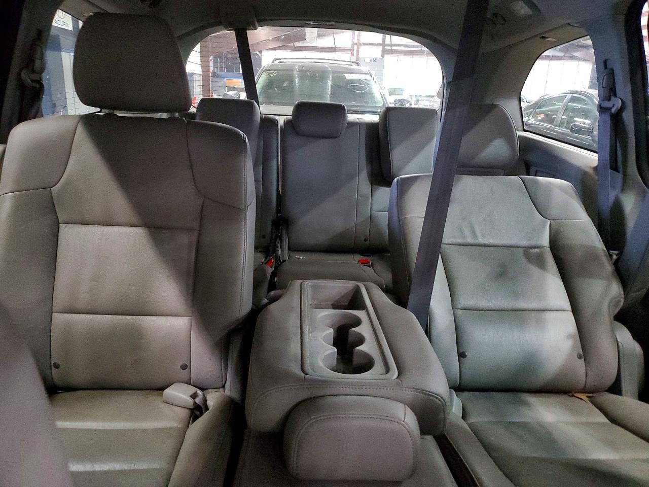 2017 Honda Odyssey VIN 5FNRL5H62HB014709 photo 10