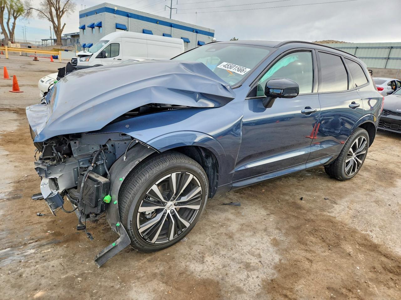 2025 Volvo Xc60 VIN YV4M12RC3S1112681 photo 1