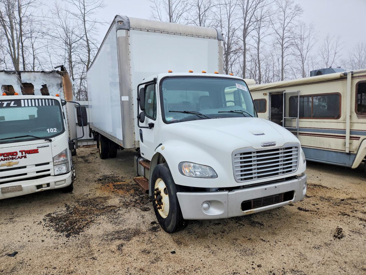 2011 FREIGHTLINER All other VIN 1FVACWDT6BDBA6700 photo 4