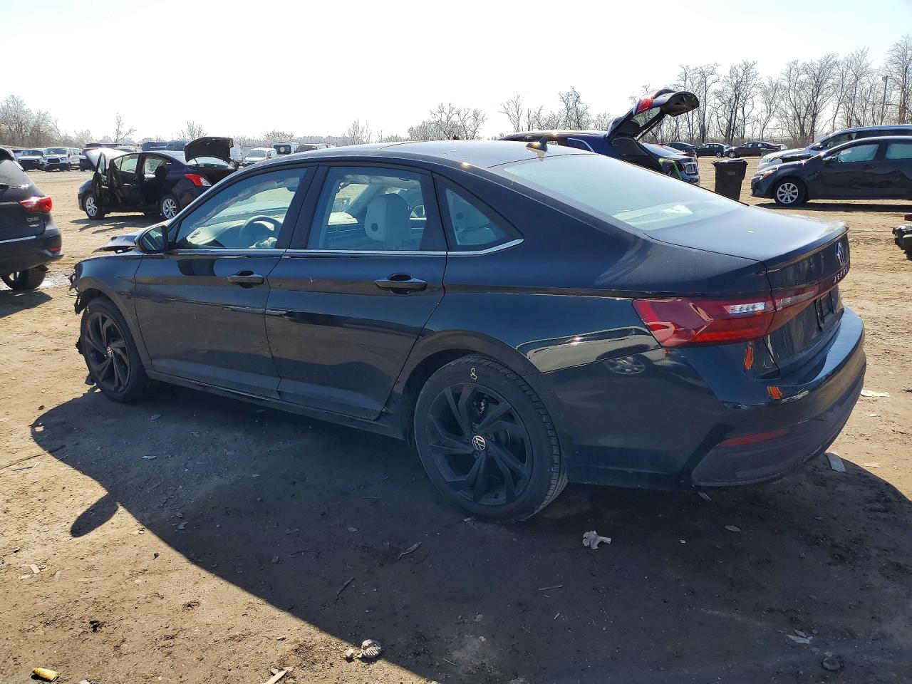 2025 VOLKSWAGEN Jetta VIN 3VW7X7BU3SM111190 photo 2