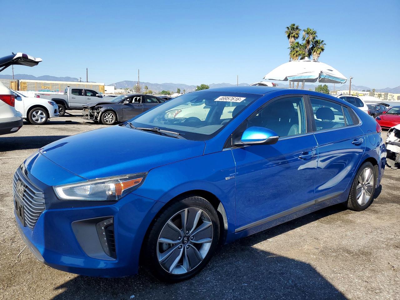 2017 Ioniq VIN KMHC05LC3HU030268 photo 1