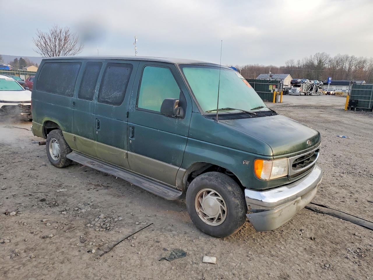 2001 Ford Econoline VIN 1FMRE11L91HA70683 photo 4