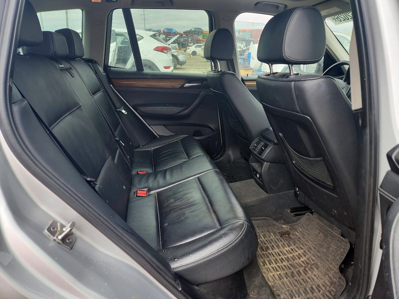 2011 BMW X3 VIN 5UXWX5C52BL711693 photo 11
