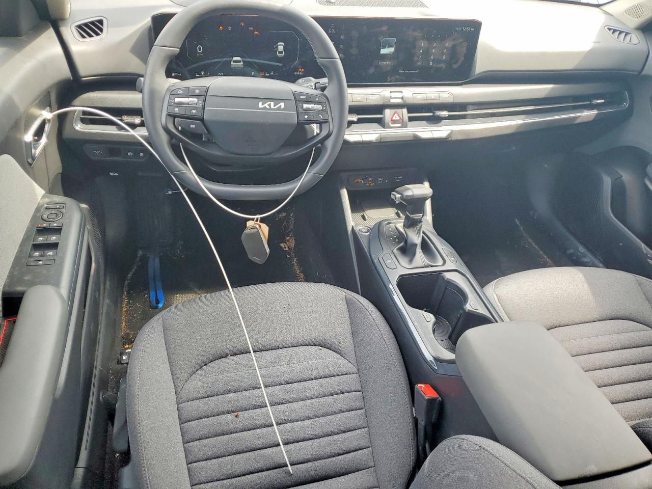 2025 Kia All other VIN 3KPFU4DE8SE140397 photo 8