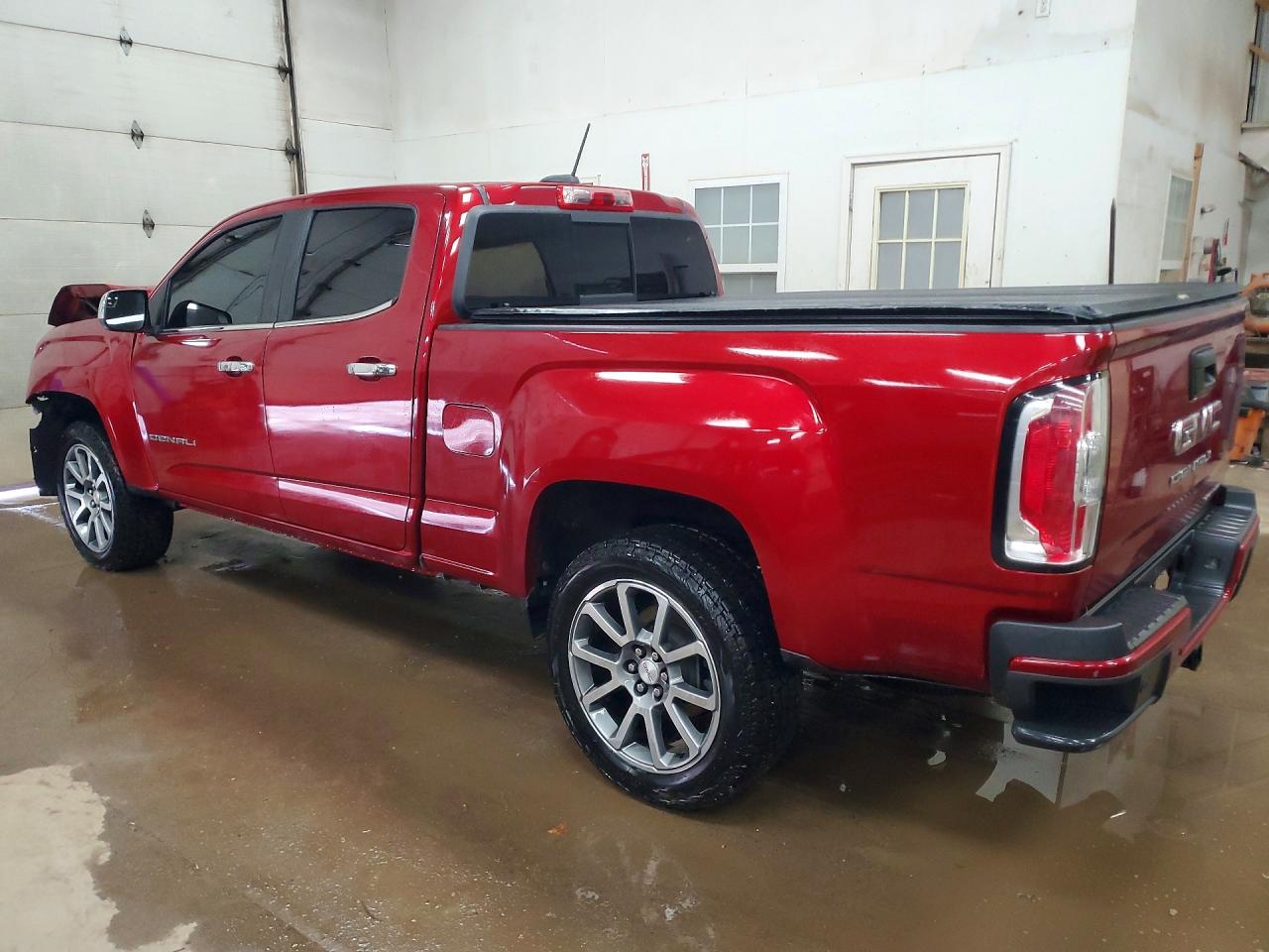 2021 GMC Canyon VIN 1GTG6EEN7M1202591 photo 2