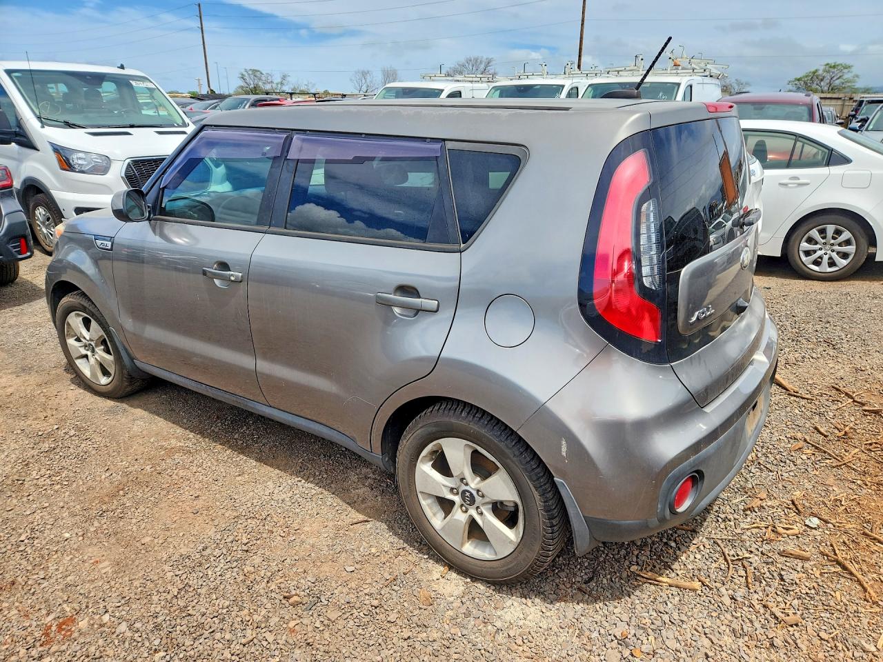 2017 Kia Soul VIN KNDJN2A28H7449981 photo 2