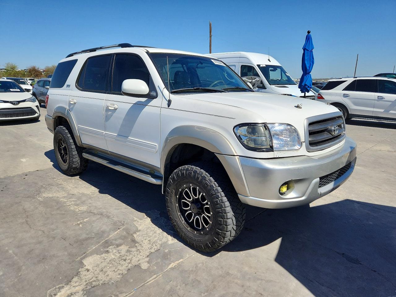 2002 Toyota Sequoia VIN 5TDZT34A62S109033 photo 4