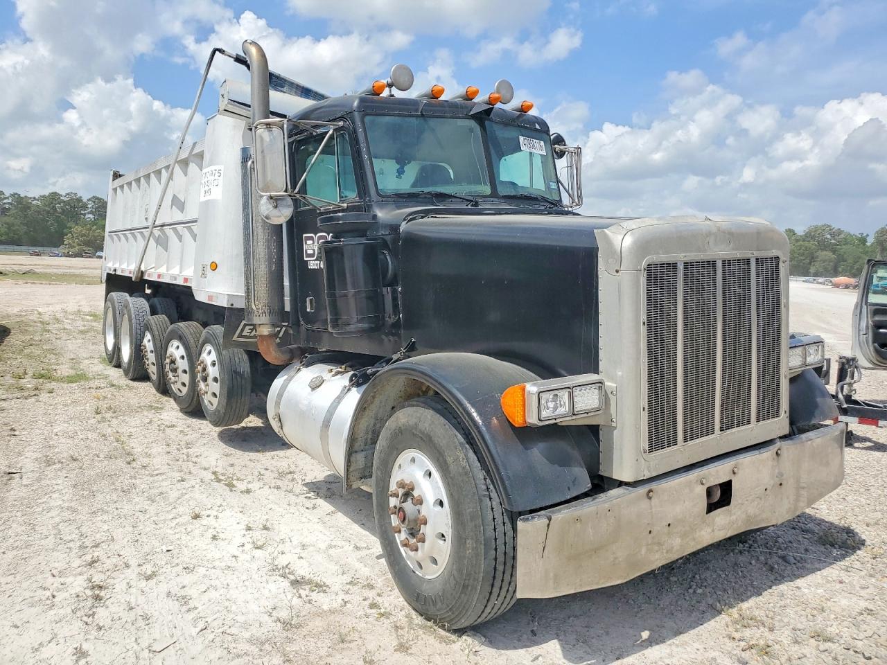 2004 PETERBILT All other VIN 1NPFLBTX64D822945 photo 1