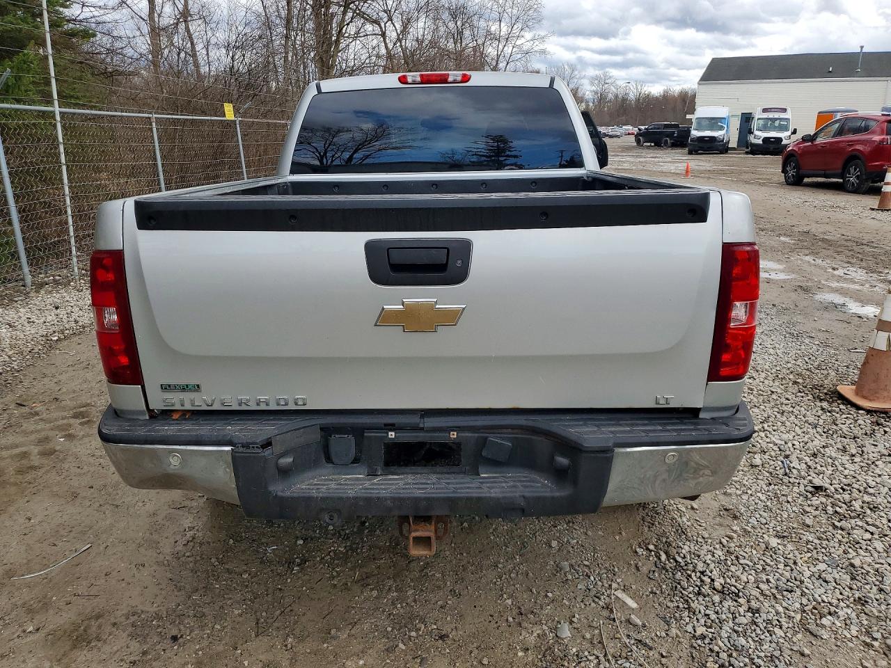 2011 CHEVROLET All models VIN 1GCRKSE35BZ235556 photo 6