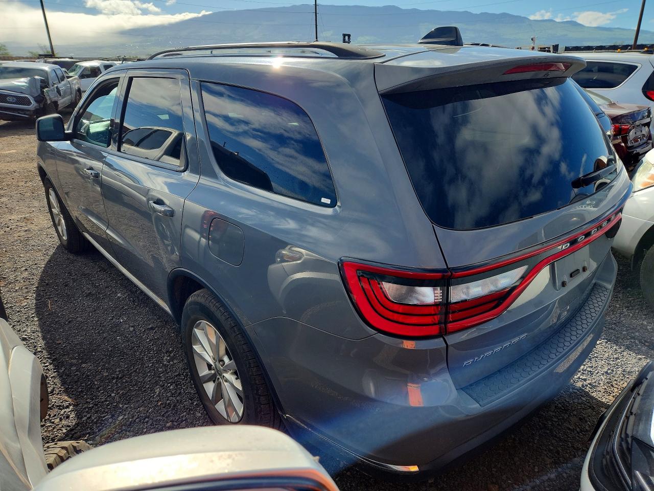 2023 Dodge Durango VIN 1C4RDHAG4PC624883 photo 2