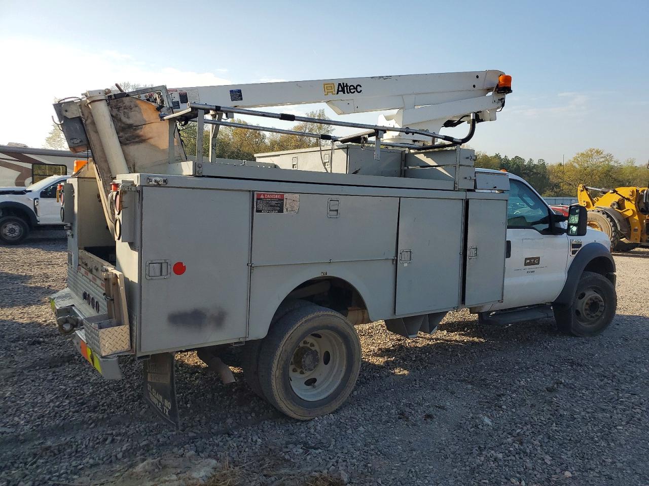 2008 Ford F450 VIN 1FD4F46YX8EB78304 photo 4