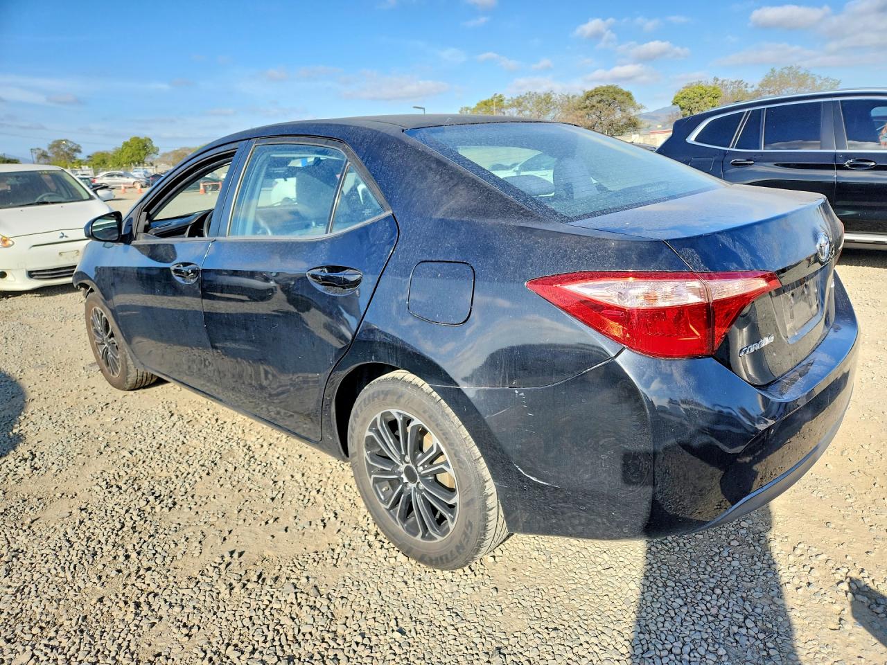 2019 Toyota Corolla VIN 2T1BURHE6KC239854 photo 2