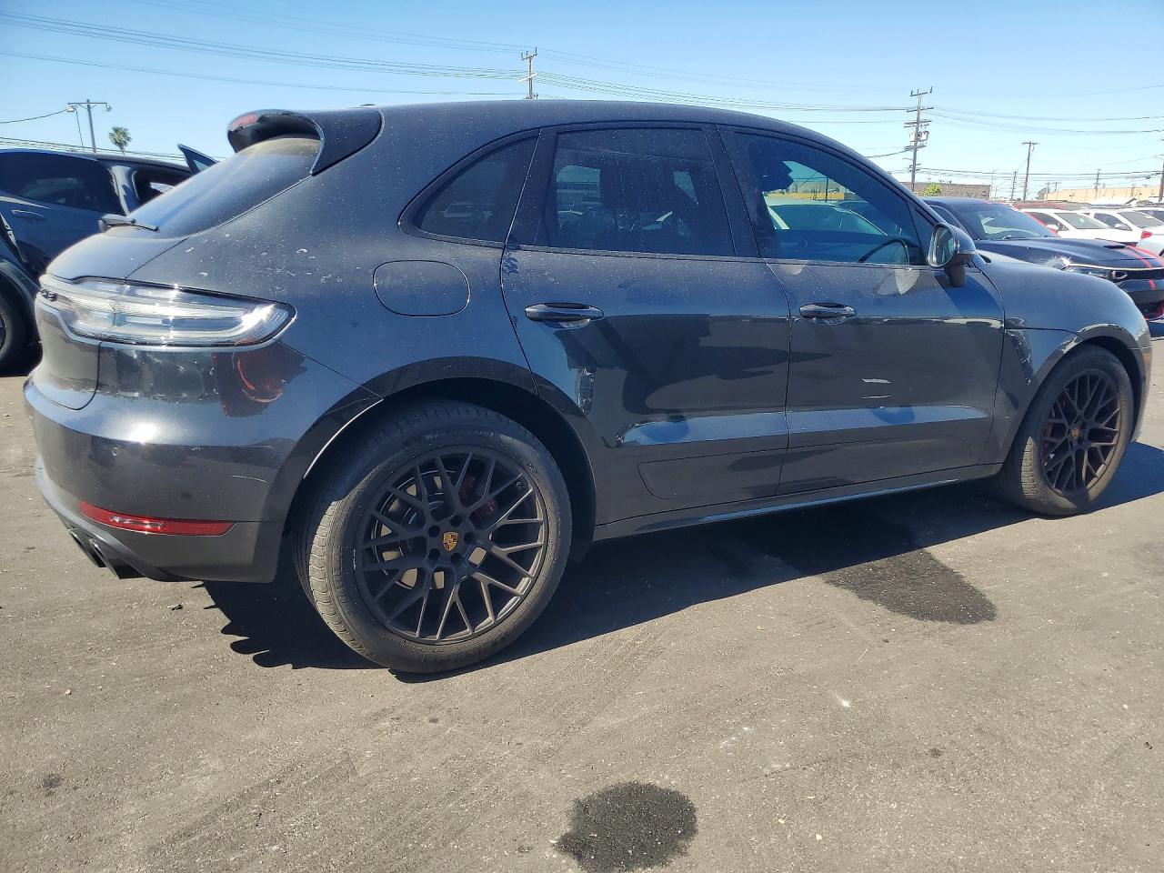 2020 Porsche Macan VIN WP1AG2A51LLB55521 photo 3