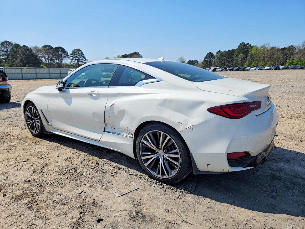 2018 Infiniti Q60 VIN JN1EV7EL5JM391422 photo 2
