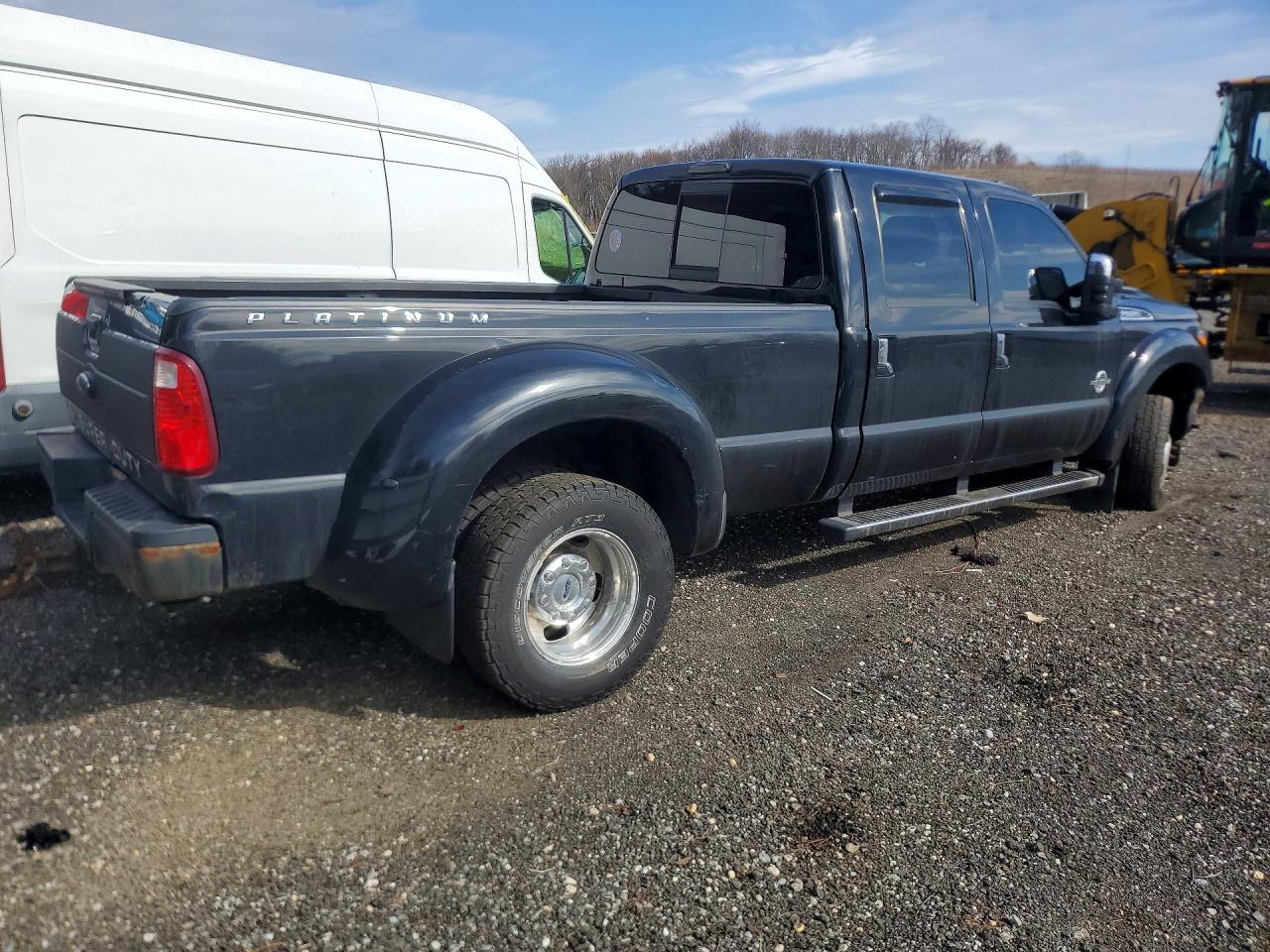2014 Ford F450 VIN 1FT8W4DT5EEB21615 photo 3