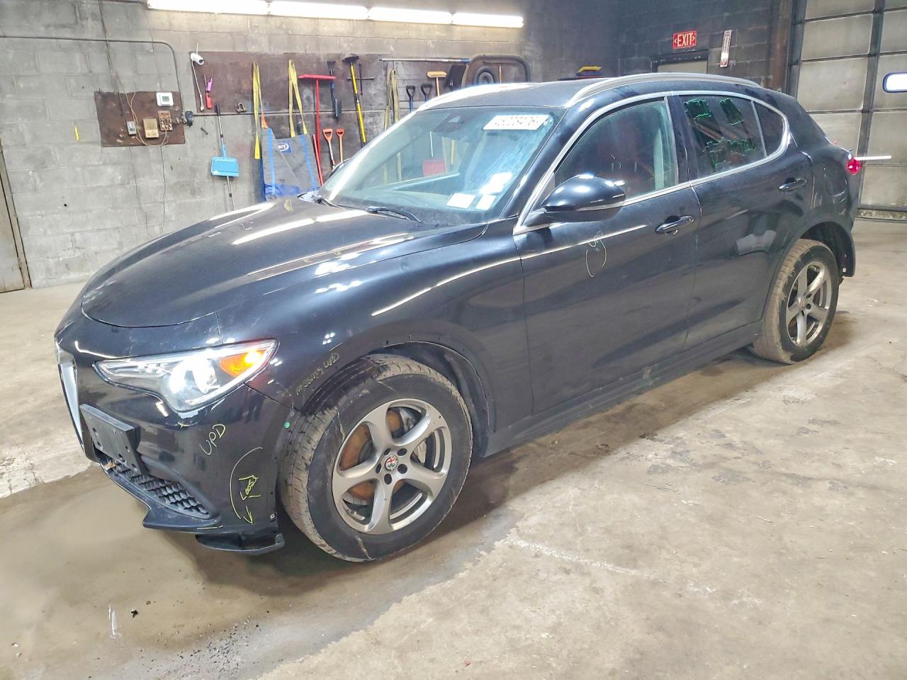 2021 Alfa Stelvio VIN ZASPAKAN5M7D11428 photo 1