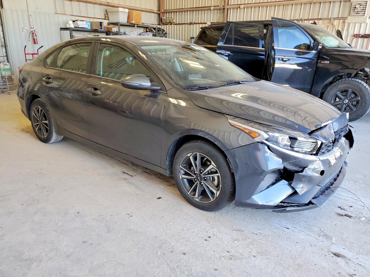 2024 Kia Forte lxs VIN 3KPF24AD8RE828279 photo 4
