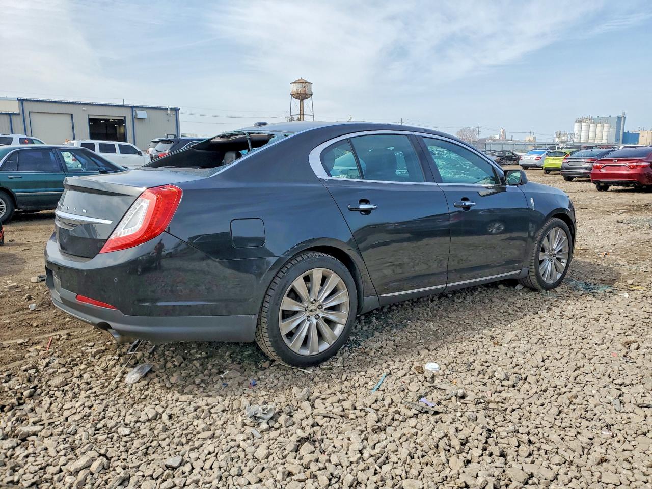 2015 LINCOLN Mks VIN 1LNHL9FT5FG606132 photo 3