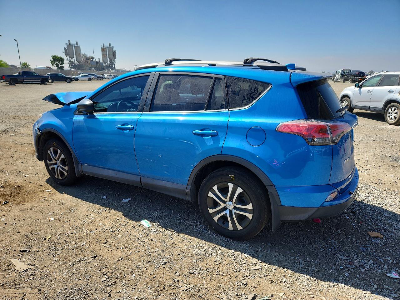 2018 Toyota Rav4 VIN 2T3ZFREV4JW495220 photo 2