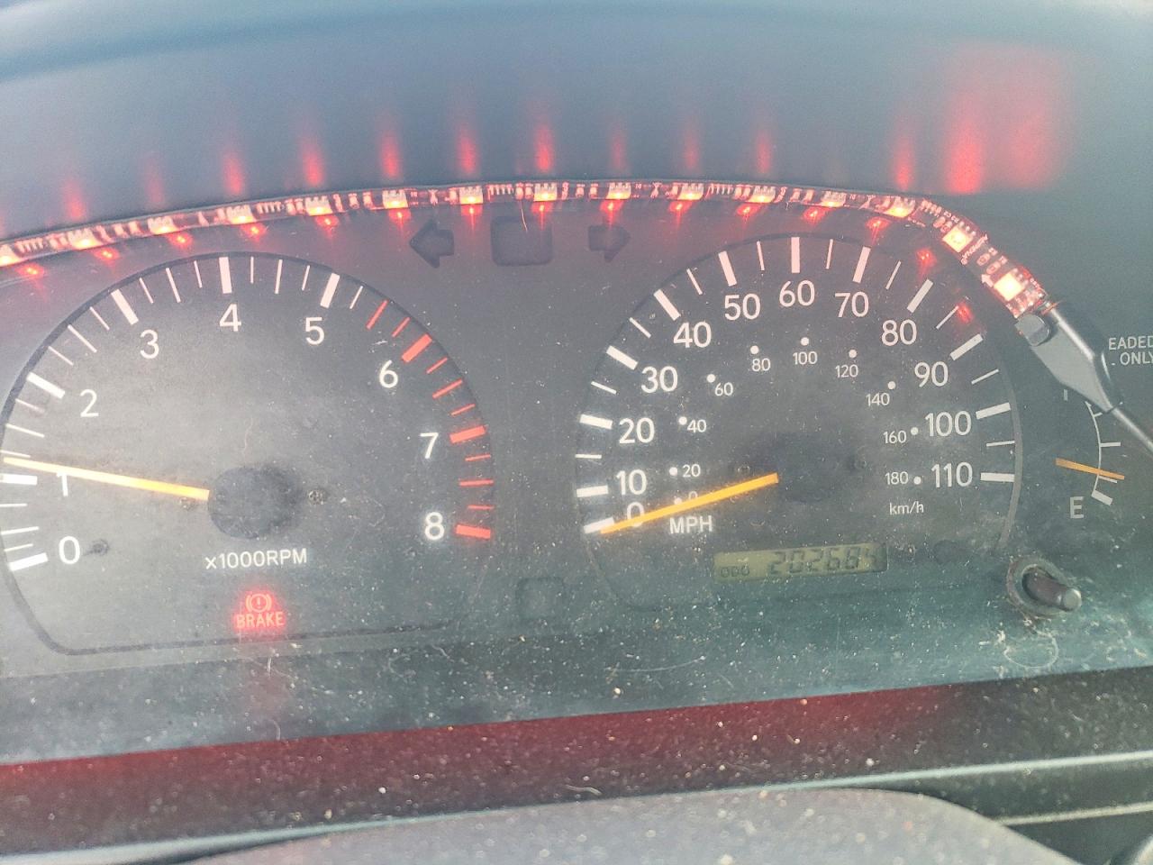 2000 Toyota Tacoma VIN 4TAWM72NXYZ651350 photo 9