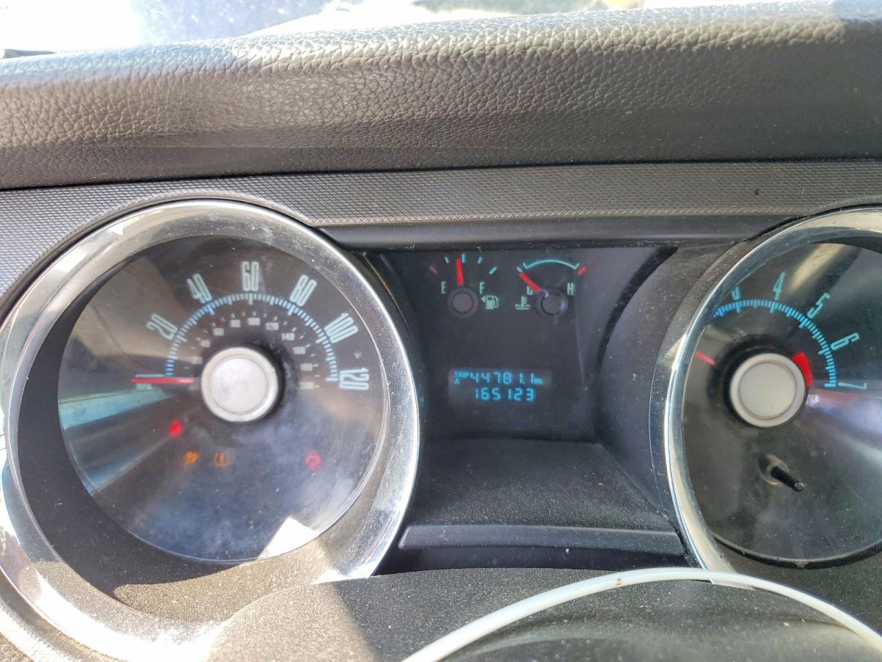2010 Ford Mustang VIN 1ZVBP8AN3A5114914 photo 9