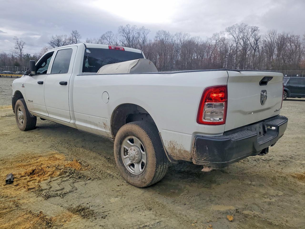 2022 Ram 3500 VIN 3C63R3GL0NG338304 photo 2