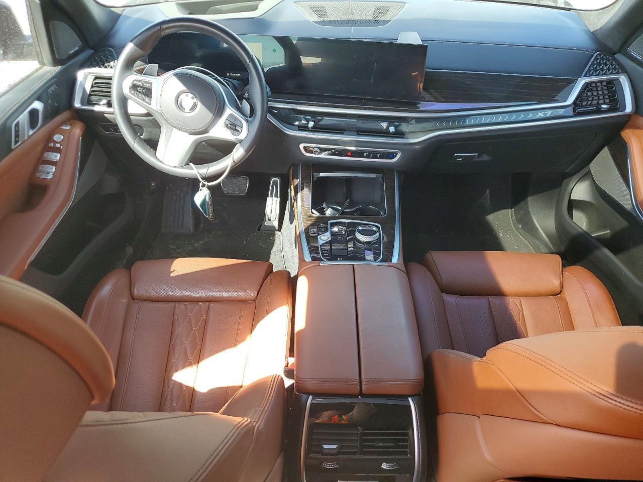 2025 BMW X7 VIN 5UX23EM09S9W48666 photo 8