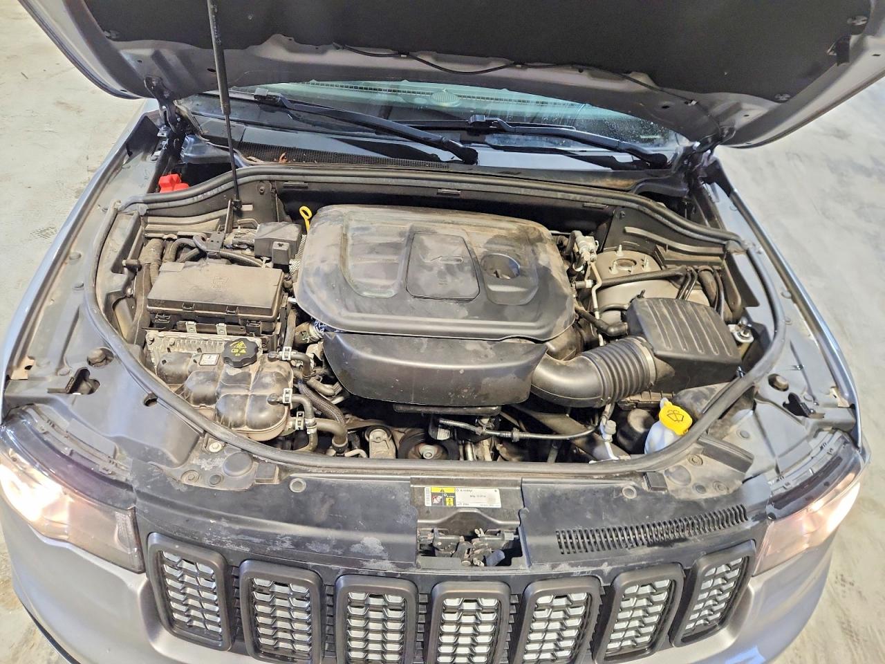 2019 Jeep Grand cher VIN 1C4RJFAGXKC729983 photo 12