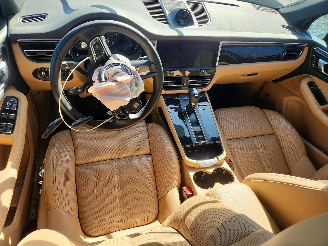 2024 Porsche Macan base VIN WP1AA2A55RLB10611 photo 8