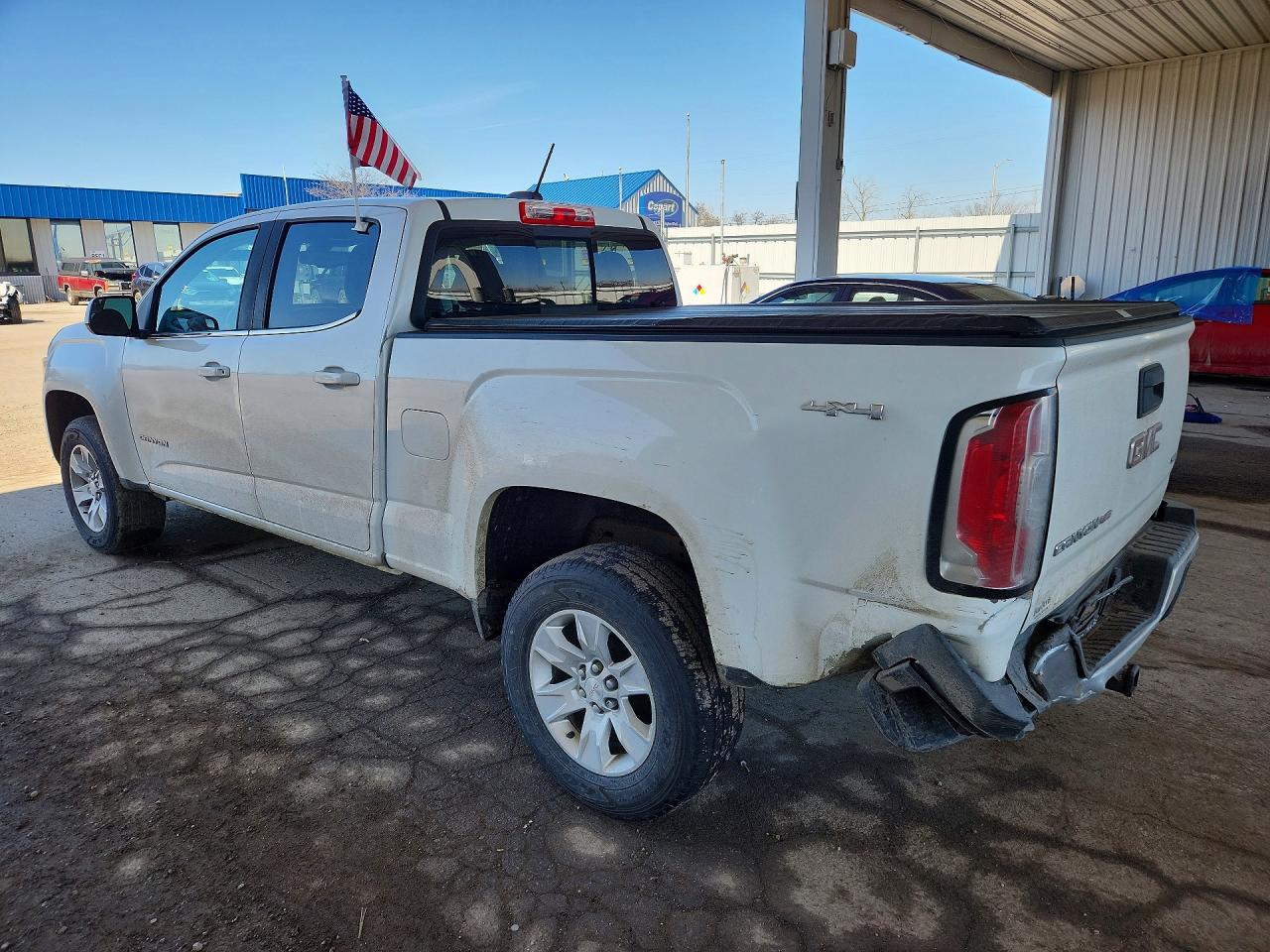 2018 GMC Canyon VIN 1GTG6CEN4J1126781 photo 2